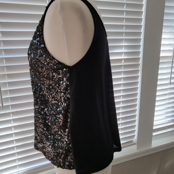 Decree – Front-Side Black Sequin/Back-Side Polyester Elegant Tank Top - Picture 10 of 10